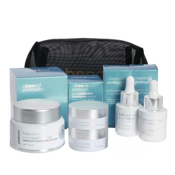 5-Piece Skincare Collection In Stylish Cosmetic Bag